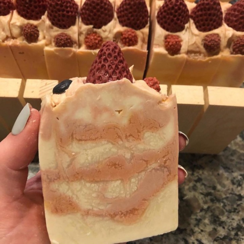 2 for $15 🧼 Handmade SOAP (new, various fragrances) 💐🍁 - Picture 15 of 16